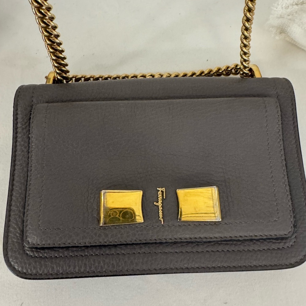 Salvatore Ferragamo Gray Leather Chain Shoulder Bag